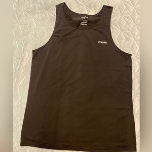 utmark new with tag 2  sports t-shirts( bundle)